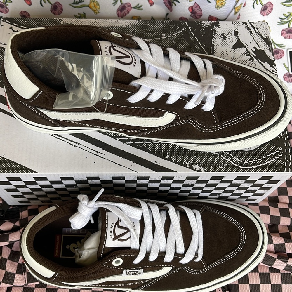 Vans Men’s Rowan
Dark Brown
VN0A5JICDRB Sneakers - Picture 3 of 16